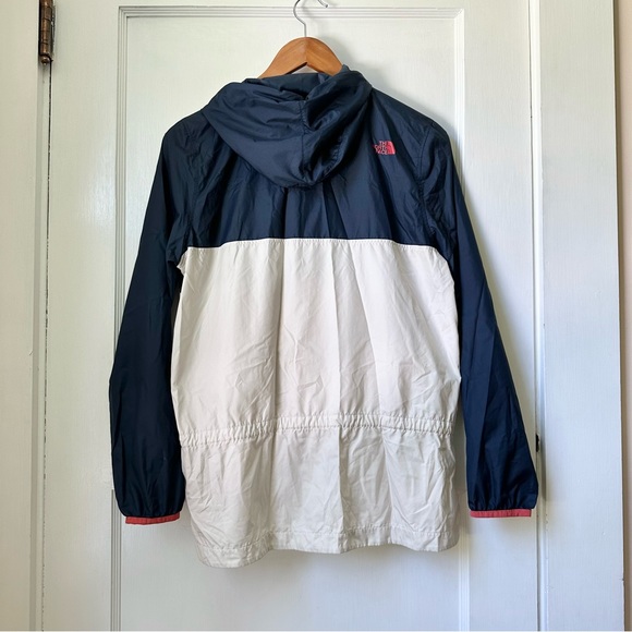 The North Face Fanorak Pullover Packable Jacket - Picture 3 of 6